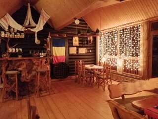 Лоджи Cabana Basmelor Rau Sadului Дом с 7 комнатами-1